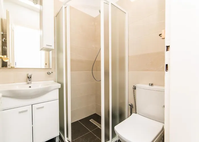 Modern For 3 People In The Heart Of The Center Appartement *