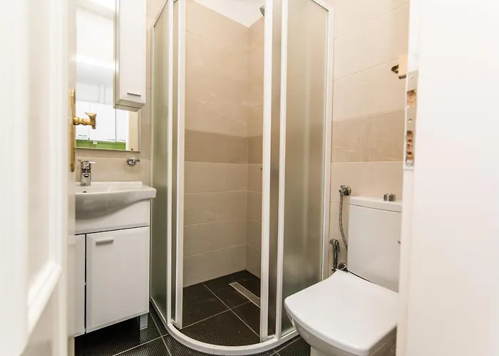 Modern For 3 People In The Heart Of The Center * Sarajevo