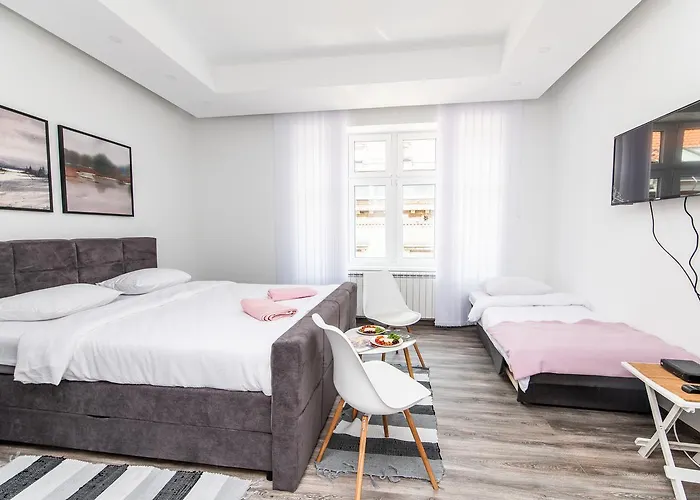 Modern For 3 People In The Heart Of The Center *